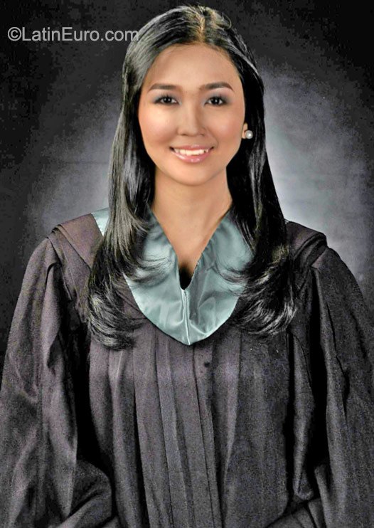 Date this good-looking Philippines girl Karen from Manila PH817