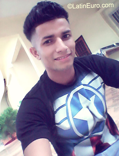 Date this exotic Honduras man Jose from San pedro sula HN1714