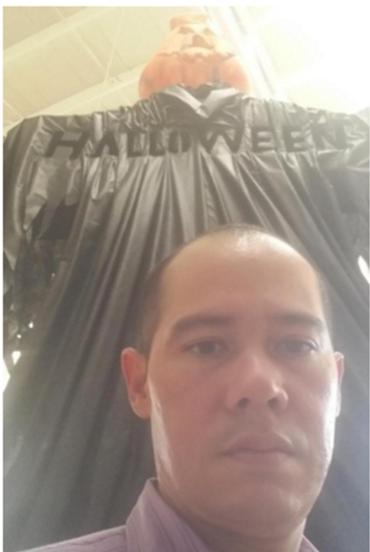 Date this exotic Colombia man Roberto tapias from Barranquilla CO18080