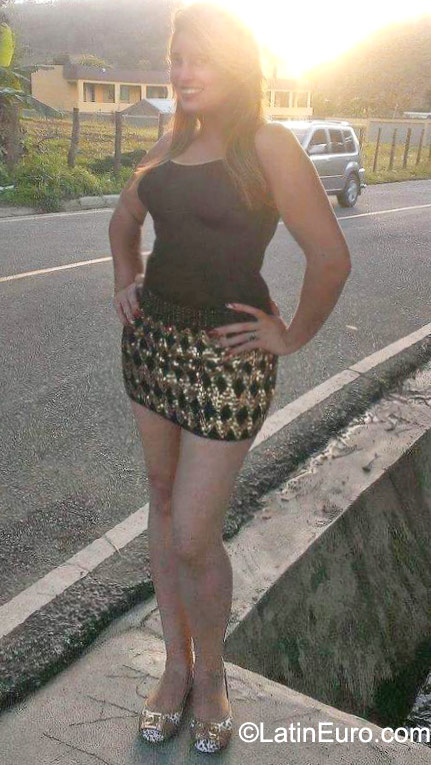 Date this tall Dominican Republic girl Madelin from Santo Domingo DO23481