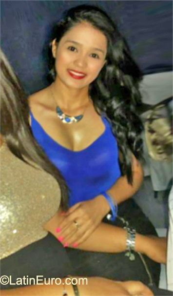 Date this gorgeous Colombia girl Sandra from Valledupar CO18129
