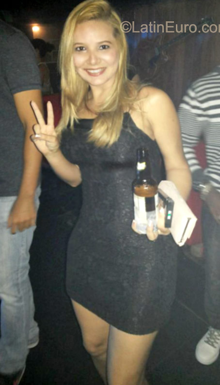 Date this attractive Brazil girl Cristina from Recife BR9473
