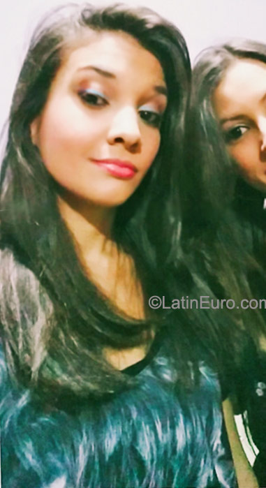 Date this pretty Brazil girl Nathalia from Recife BR9474