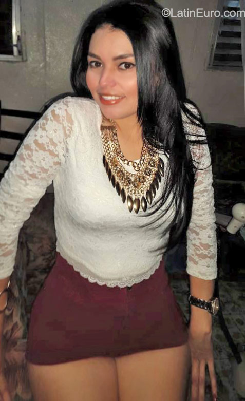 Date this beautiful Honduras girl Luci from San Pedro Sula HN1771