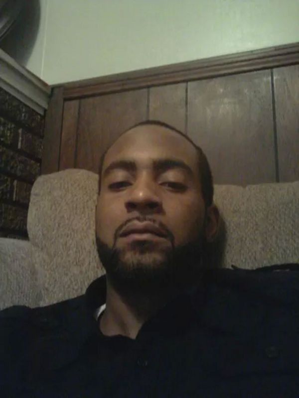 Date this tall United States man J5000 from Mobile US16643