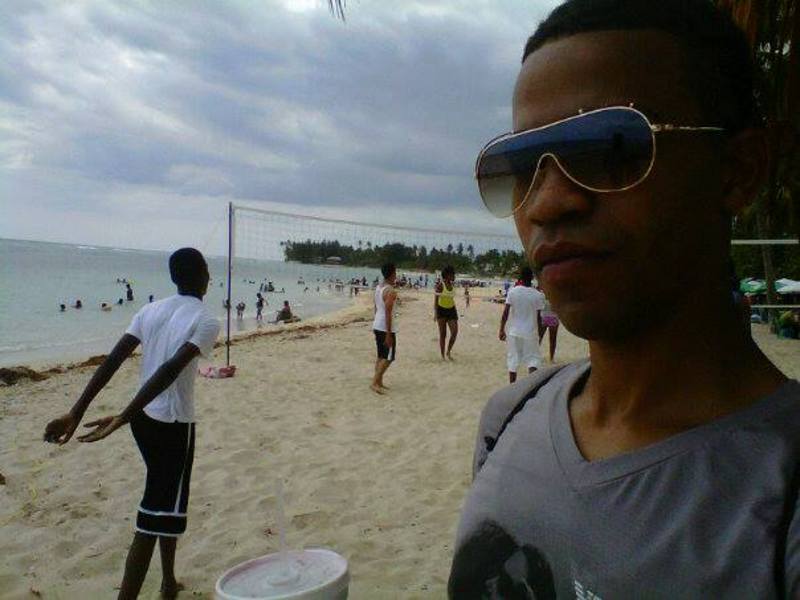 Date this stunning Dominican Republic man Luis from Santo Domingo DO23778