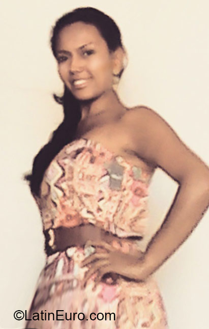 Date this fun Colombia girl Maria from Cali CO18263
