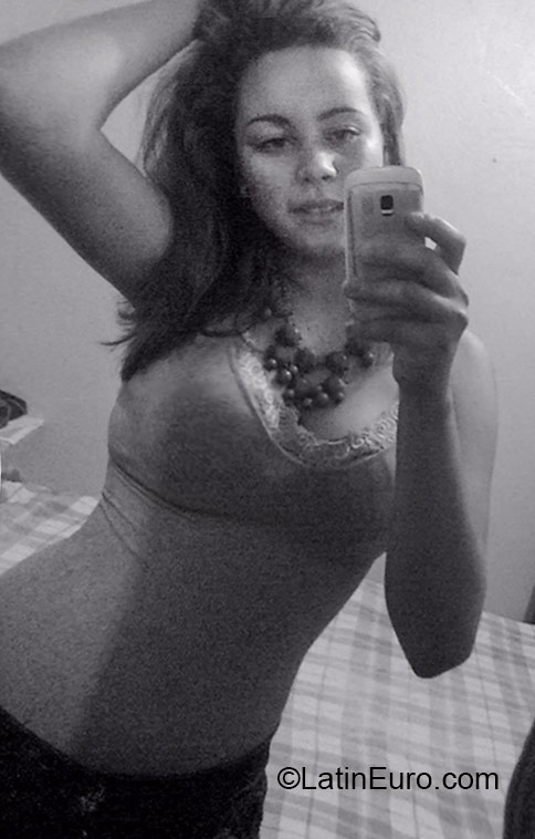 Date this good-looking Dominican Republic girl Ashley from Santo Domingo DO23880