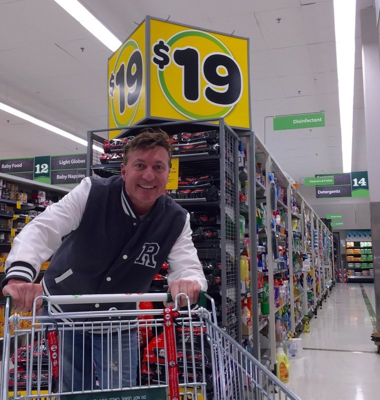 Date this hot United Kingdom man Kattner from London GB845