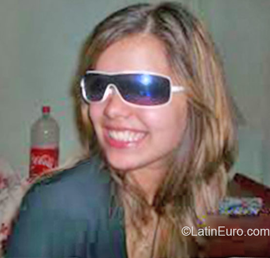 Date this attractive Honduras girl Kenia from Choluteca HN1846