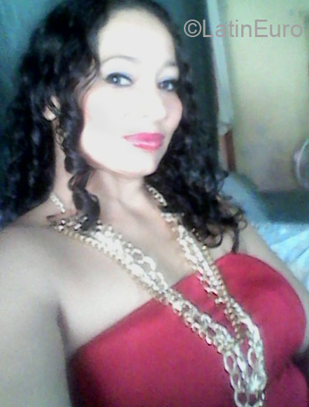 Date this charming Honduras girl Michele from San Pedro Sula HN1855