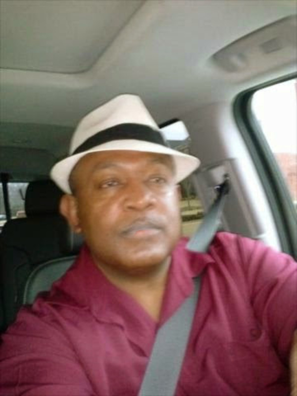 Date this charming United States man Elmo from Memphis US16798