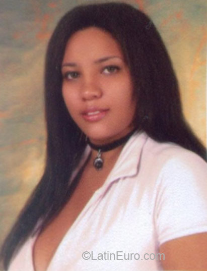 Date this athletic Colombia girl Maryam from Cali CO18404