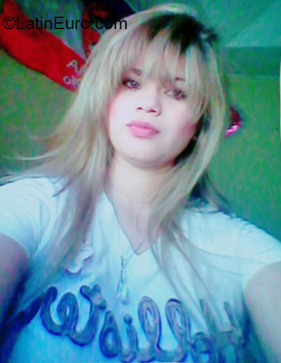 Date this tall Honduras girl Alexa from Tegucigalpa HN1900