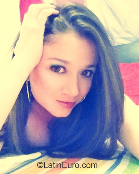 Date this foxy Colombia girl Anny from Bucaramanga CO18488