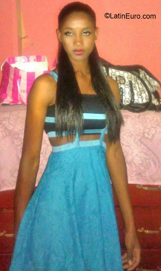 Date this charming Jamaica girl Tracy from Kingston JM2240