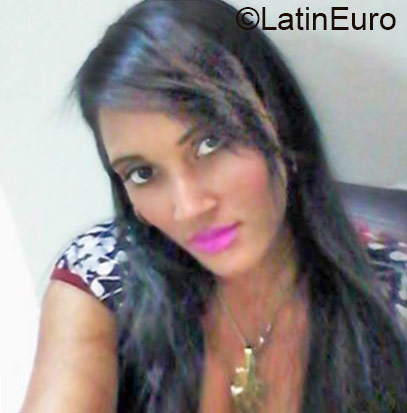 Date this cute Dominican Republic girl Yudi from Santo Domingo DO24528