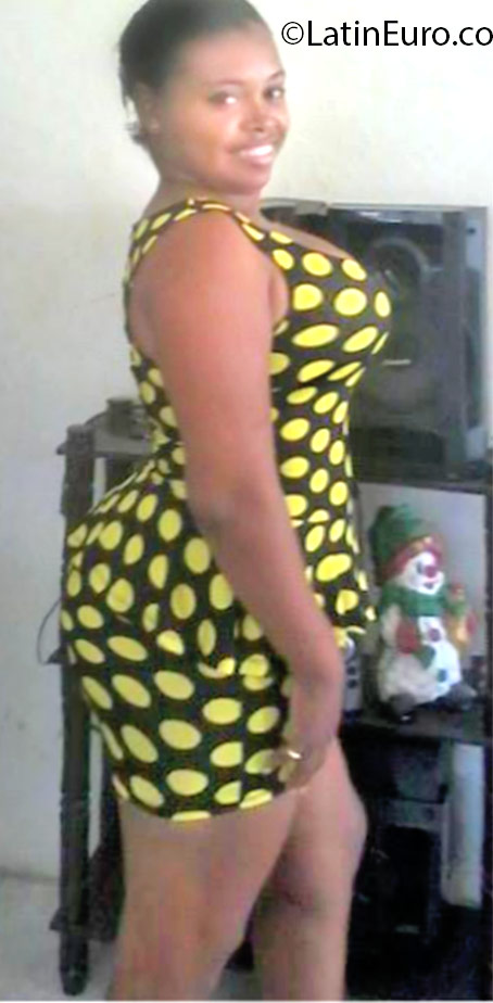 Date this beautiful Dominican Republic girl Patricia from San Pedro de Macoris DO24579
