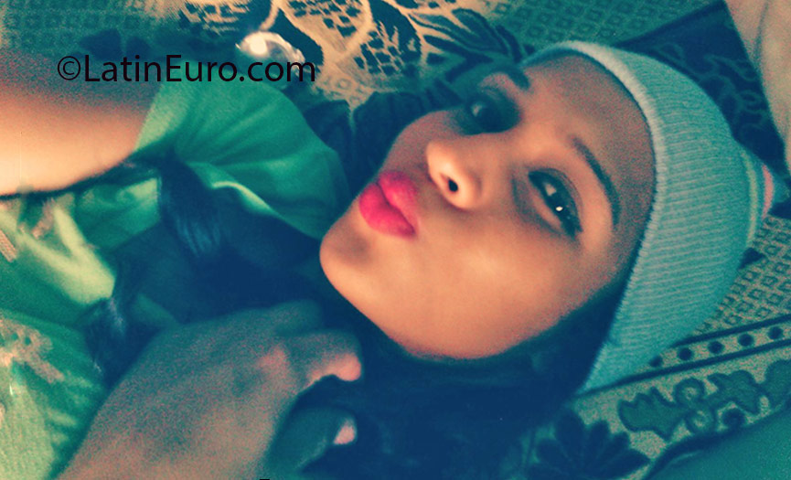 Date this charming Honduras girl Yoselin from Tegucigalpa HN1995