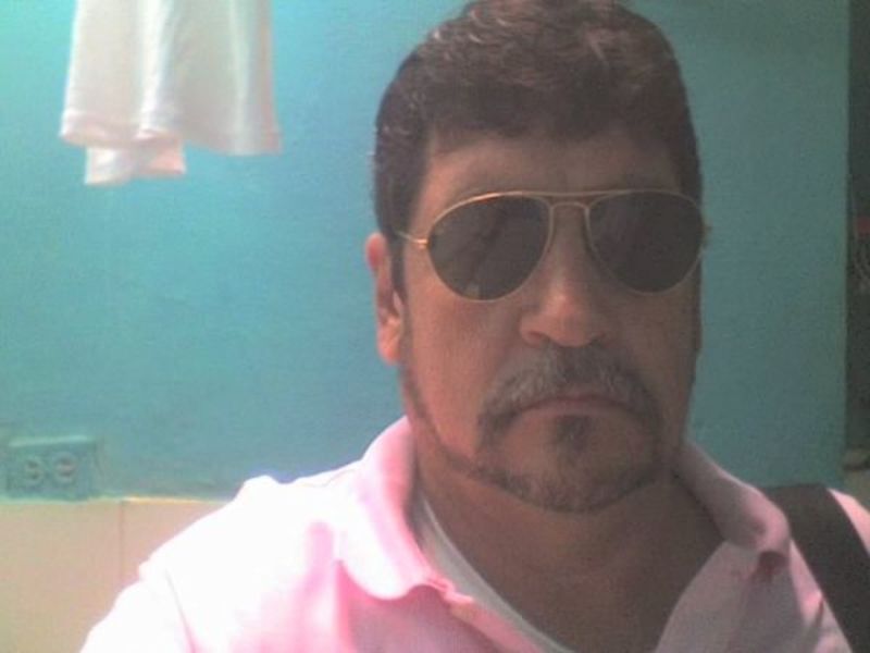 Date this charming Colombia man Gustavo from Medellin CO18611