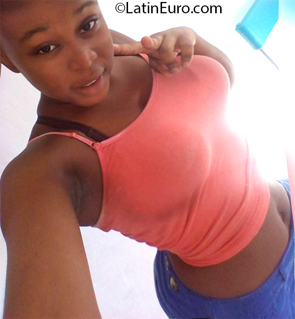 Date this lovely Jamaica girl Paige from montego bay JM2259