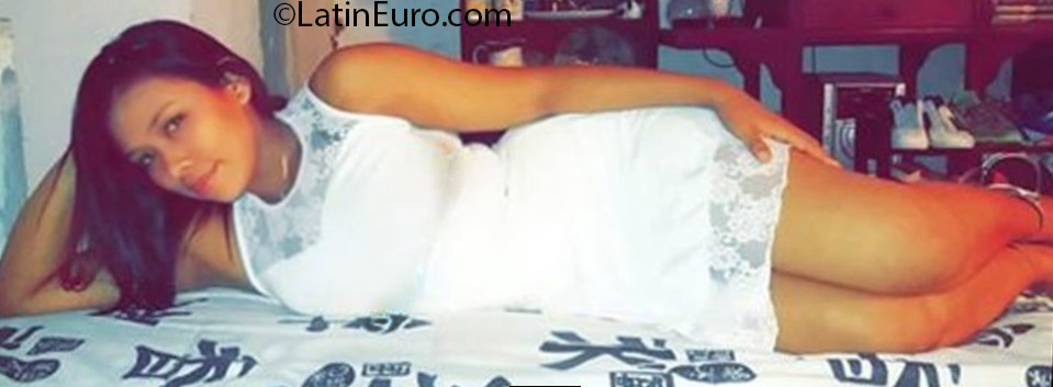 Date this foxy Colombia girl Paola from Apartado CO18654