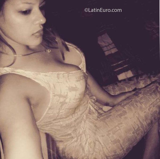 Date this beautiful Dominican Republic girl Elizabeth from Santiago DO25048