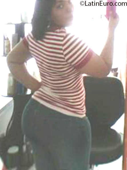 Date this good-looking Dominican Republic girl Ruth from Santo Domingo DO25121