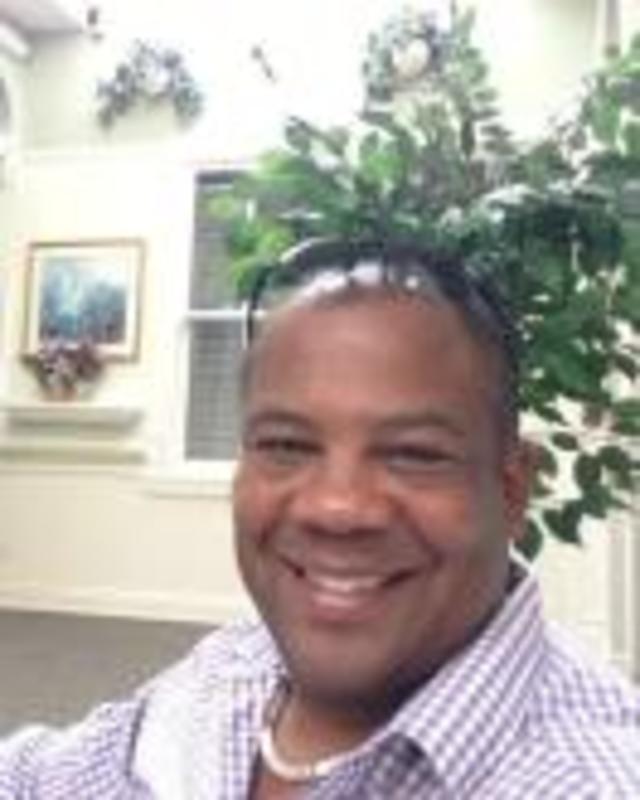 Date this fun United States man Eric from San Diego US17137