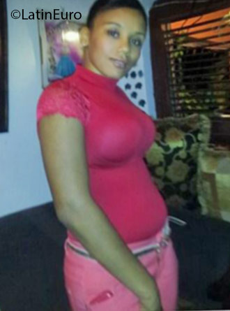 Date this funny Dominican Republic girl Magnolia from Santiago DO25142