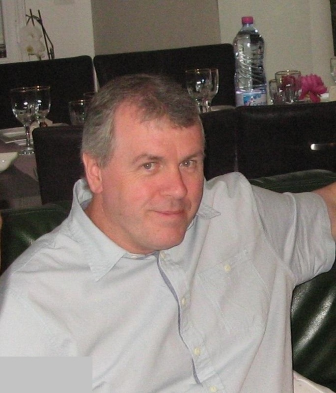 Date this tall United Kingdom man Adrian from Salisbury GB865