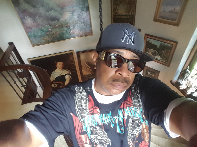 Date this delightful United States man Come from Washington Dc US17166