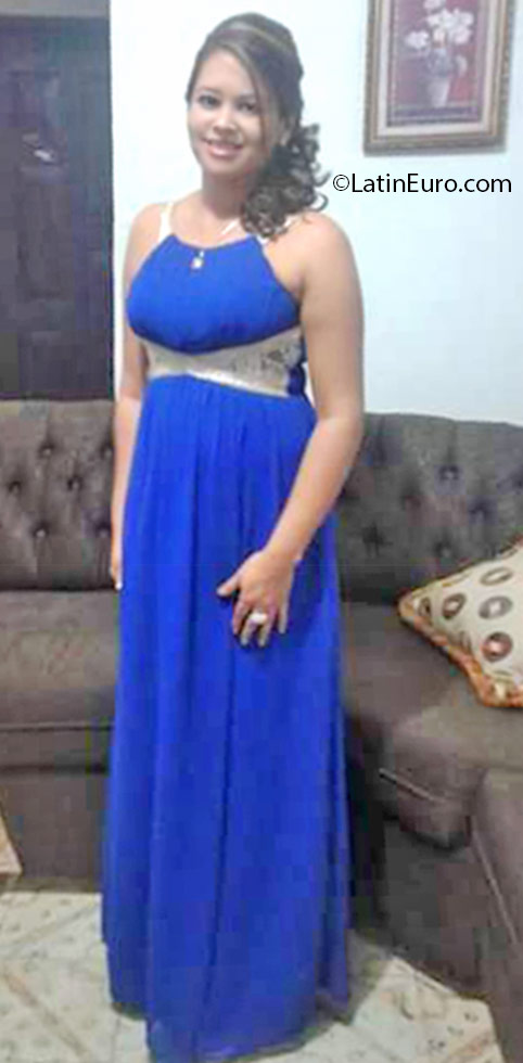 Date this passionate Honduras girl Johanna from San Pedro Sula HN2333