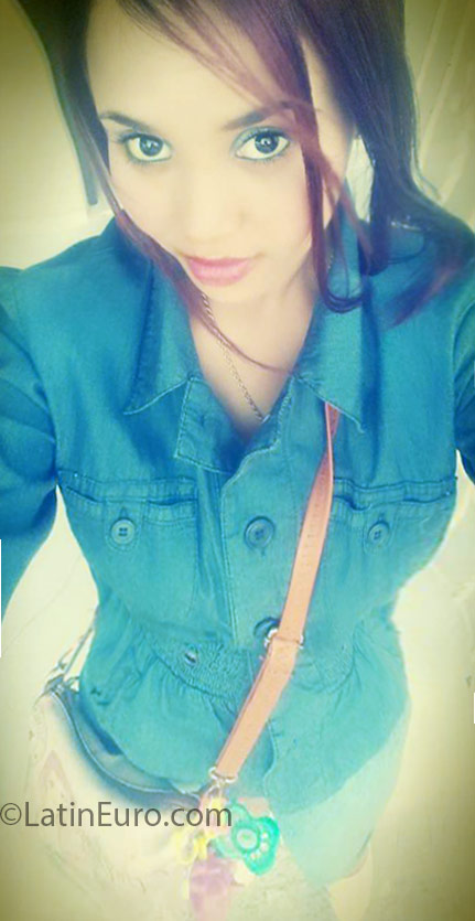 Date this hot Dominican Republic girl Raisy from Dajabon DO25292