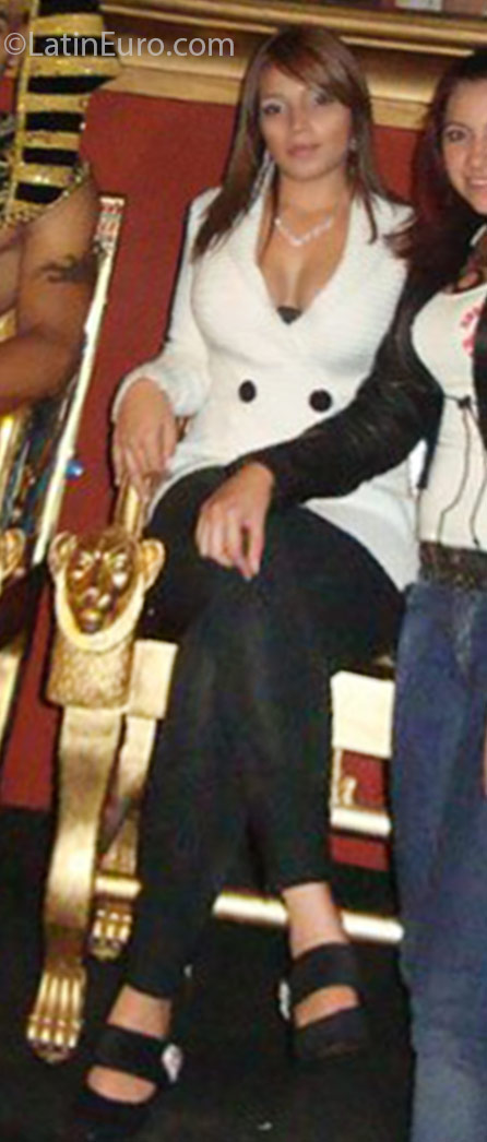 Date this beautiful Colombia girl Elizabeth from Medellin CO18801