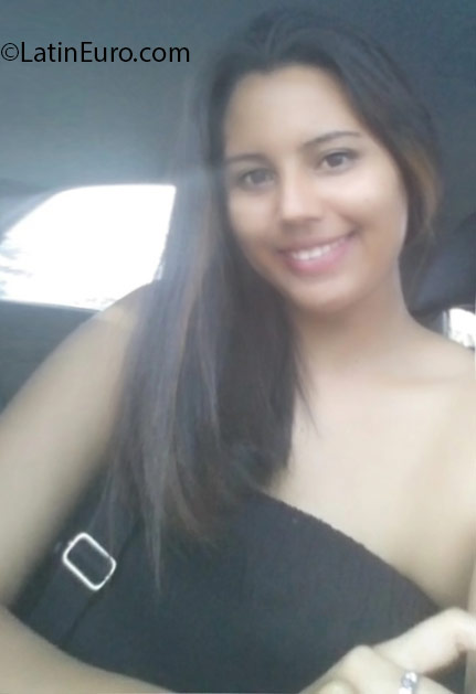 Date this sensual Panama girl Mily from David PA945