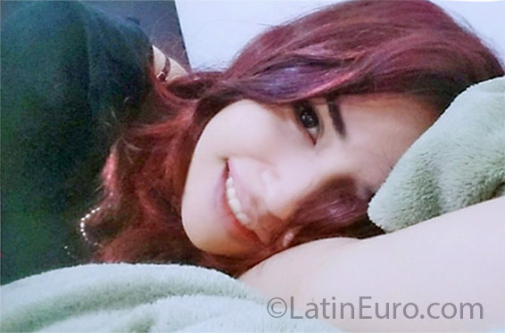 Date this funny Colombia girl Andrea from Bucaramanga CO18870