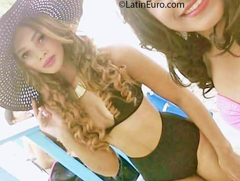 Date this lovely Dominican Republic girl Johanni from puerto plata DO25643