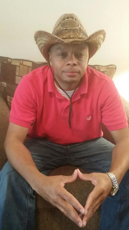 Date this nice looking United States man Rio from Lumberton US17318