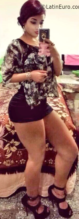 Date this stunning Honduras girl Angie from Tegucigalpa HN2200