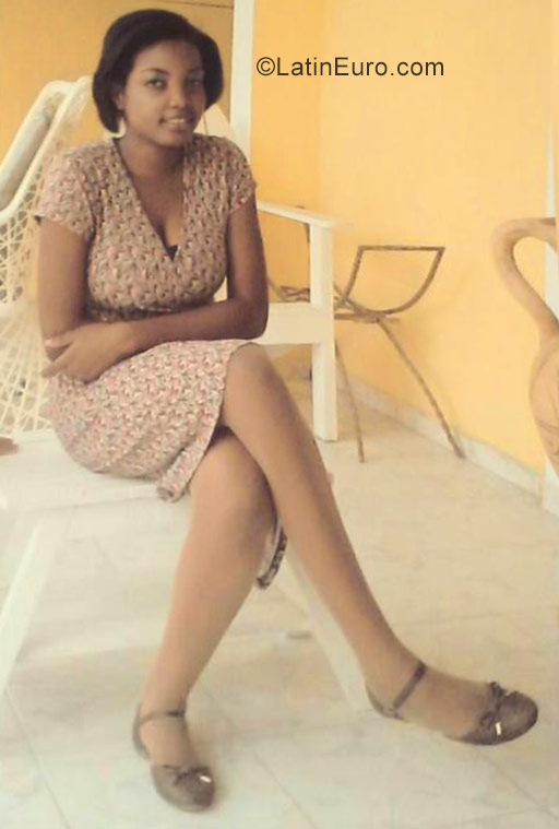 Date this sultry Dominican Republic girl Ruth from La Romana DO25983