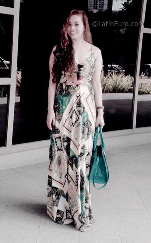 Date this hot Saudi Arabia girl Mynalyn from Riyadh and Manila SA28