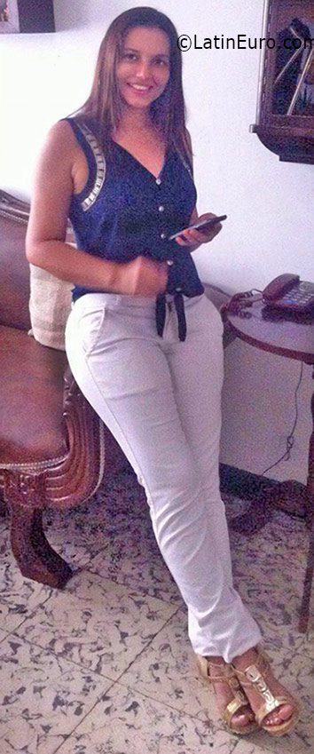 Date this beautiful Sweden girl Diana from  CO19077