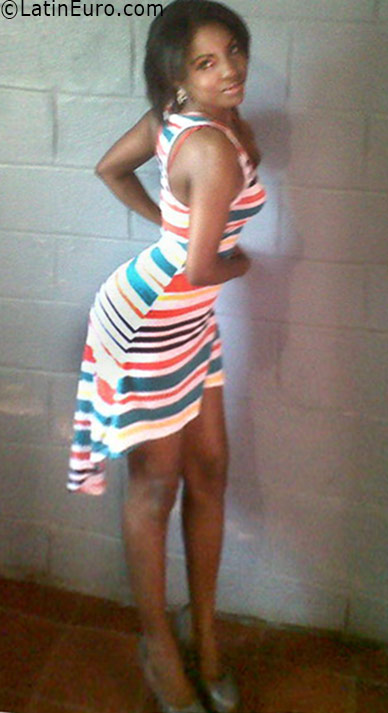 Date this happy Honduras girl Victoria - Tanya from San Pedro Sula HN2626