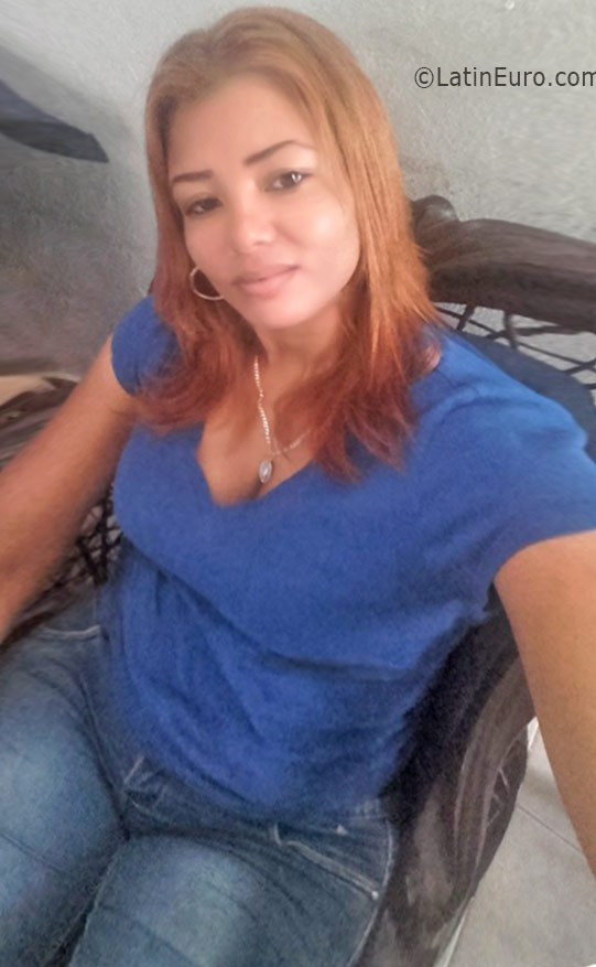 Date this young Dominican Republic girl Rosa from Santiago DO26129