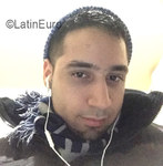 pretty United States man  from New York US17477