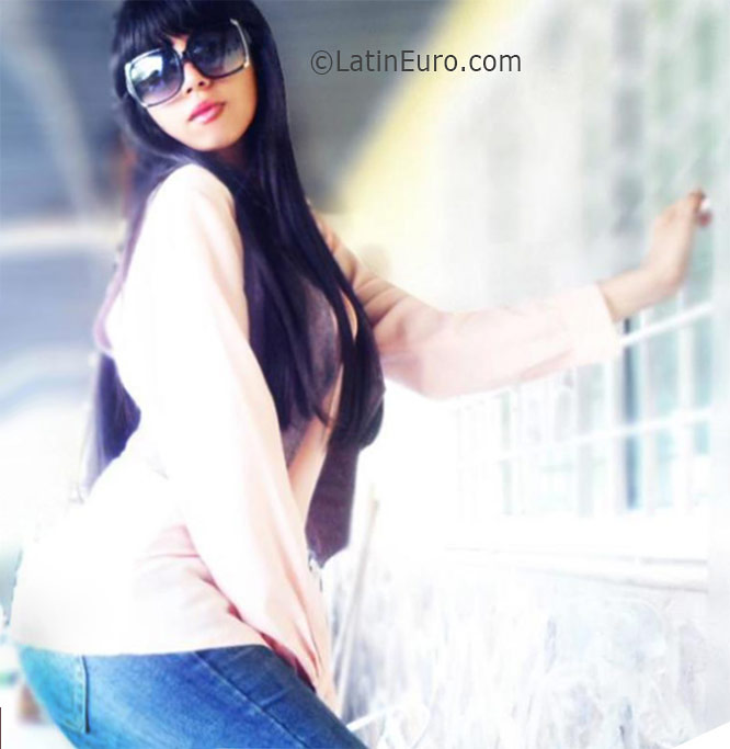 Date this fun Venezuela girl Marianny from Ojeda VE668