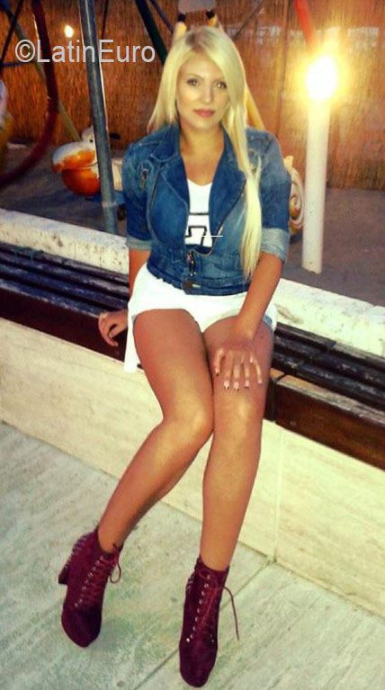 Date this pretty Spain girl Tuvidasecreta from Barcelona ES355