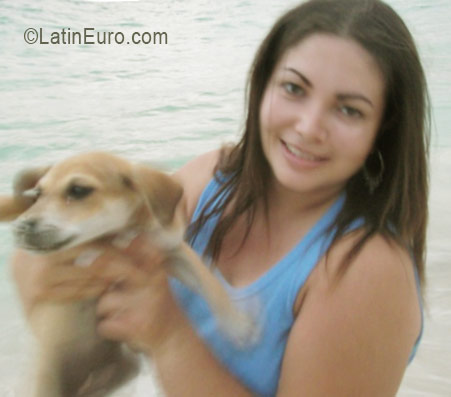 Date this young Colombia girl Rose from Cali CO19342