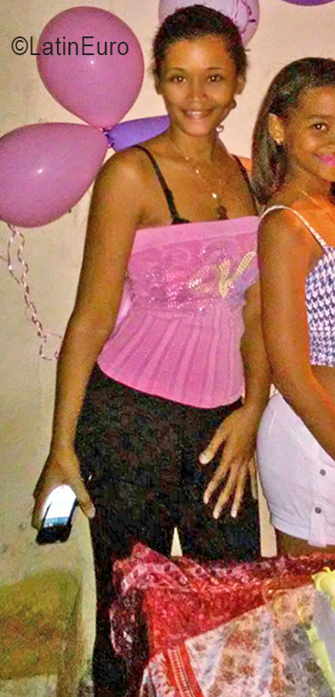 Date this happy Dominican Republic girl Masciel from Santo Domingo DO26388